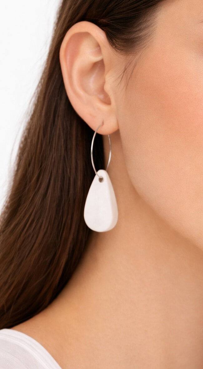 Σκουλαρίκια Σταγόνα από Λευκό Μάρμαρο Θάσου με Ασημί Κρίκο | mARTable