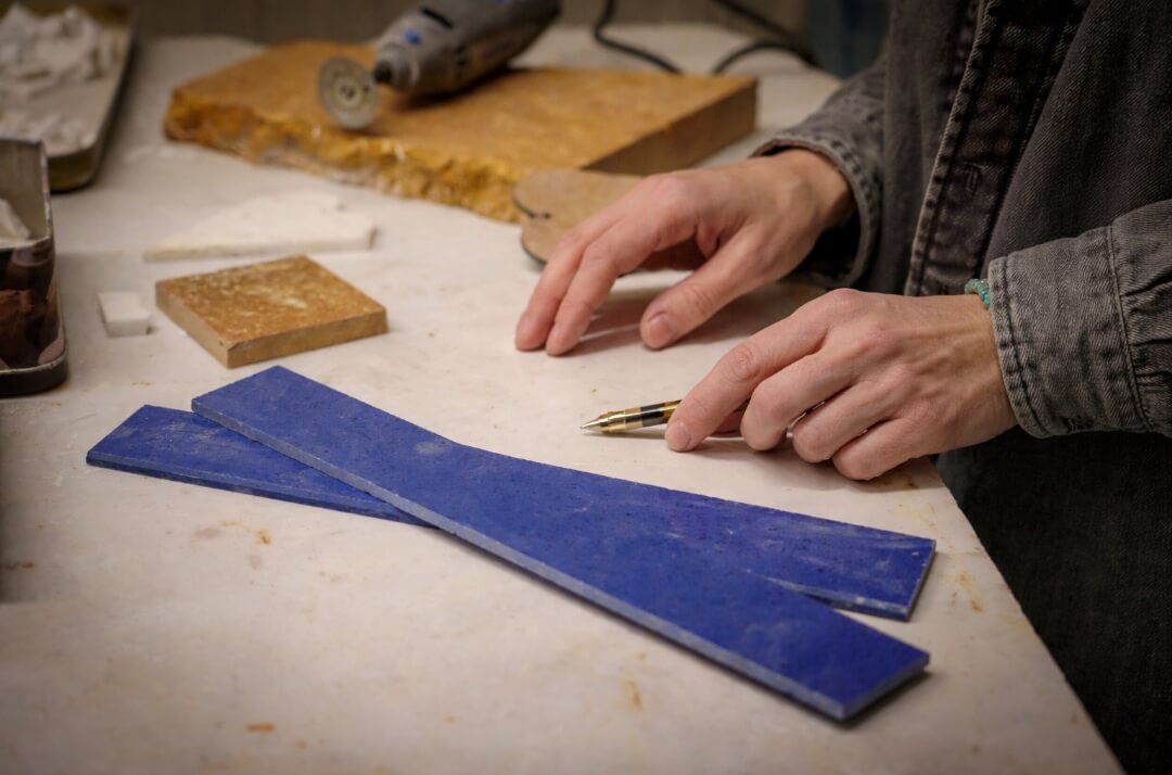 AXIS 05 – Blue Disc - Image 7